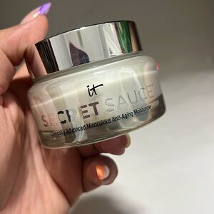 It secret sauce anti- aging moisturizer